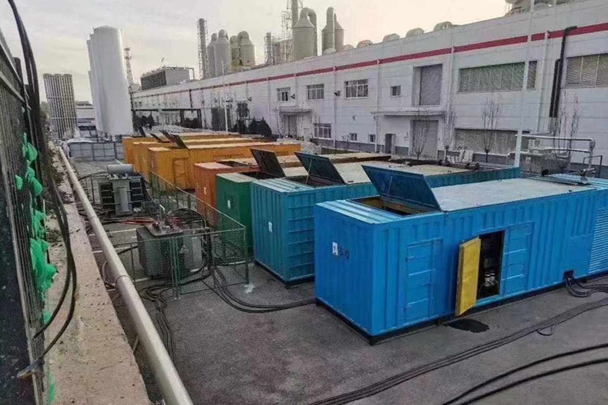 红安发电机租赁施工现场